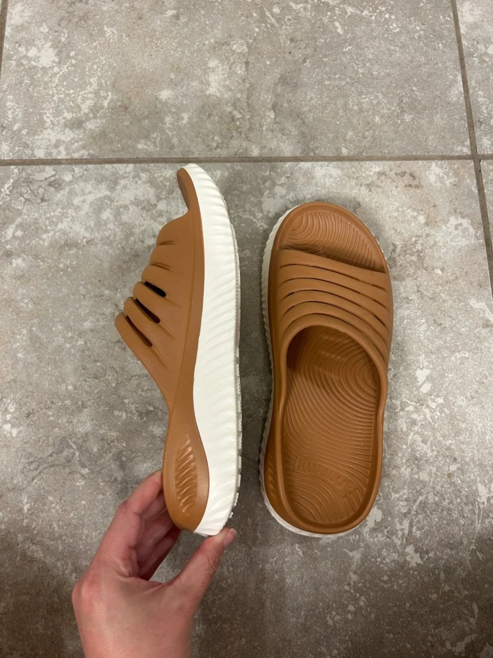 KuaiLu Womens Recovery Sandals Size 7